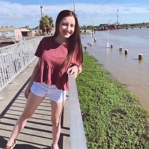 Meet your Posher, Briana